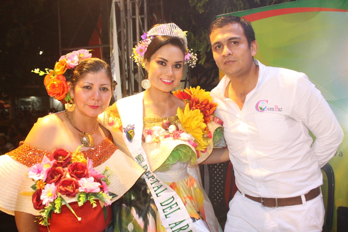 Lina Lugo, directora del festival; Karol Sofía Medina Hidalgo y Jhon Freddy Bahamon Pérez.